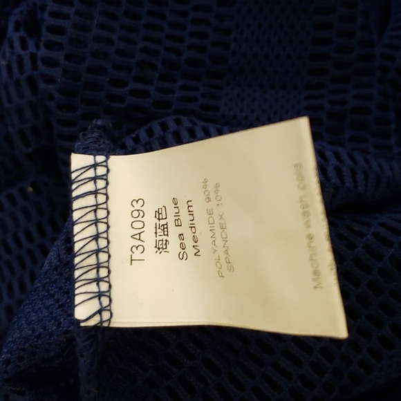 Karlywindow Crochet Swimsuit Cover-up in Sea Blue Size Medium NWOT - Picture 8 of 11